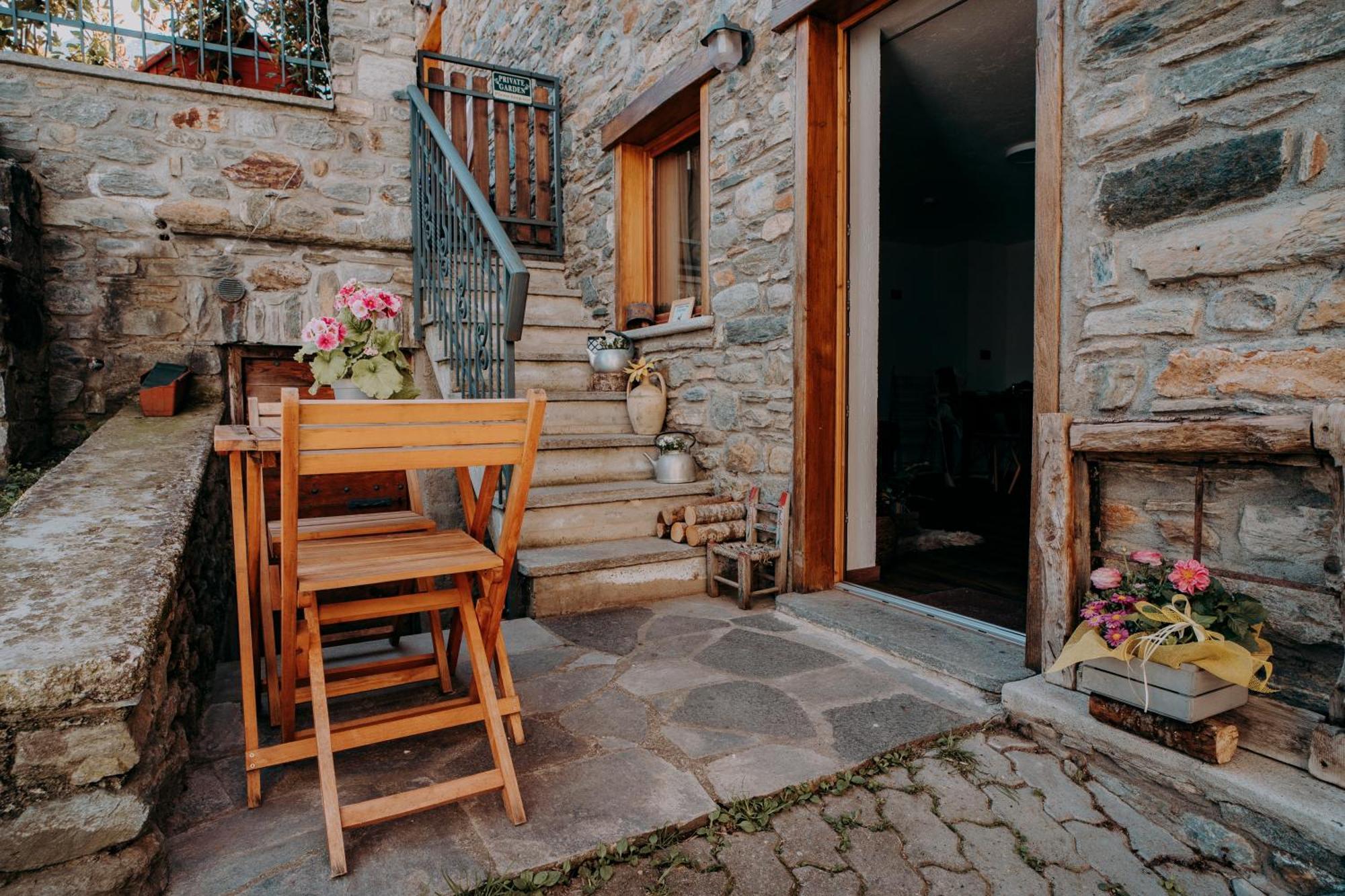 Le Chalet Du Village Chambave Luaran gambar